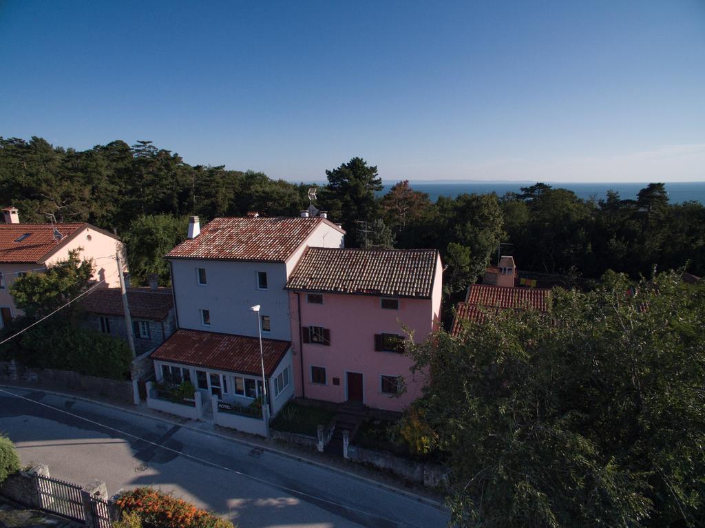 Hotel Aurora Duino Exterior photo